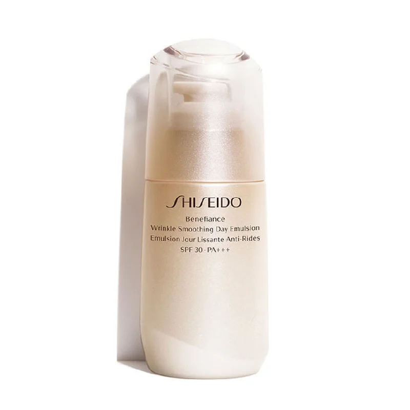 Moisturizers non-greasy daily-Shiseido Benefiance Wrinkle Smoothing Day Emulsion