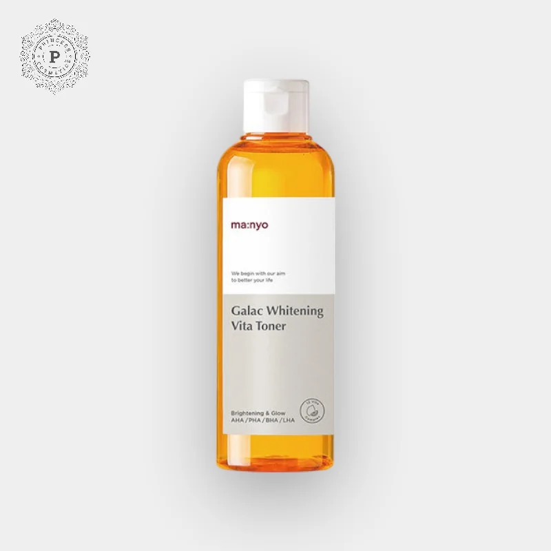 Toners balancing face-Manyo Galac Whitening Vita Toner 210ml. تونر مانيو جالاك للتبييض فيتا 210 مل